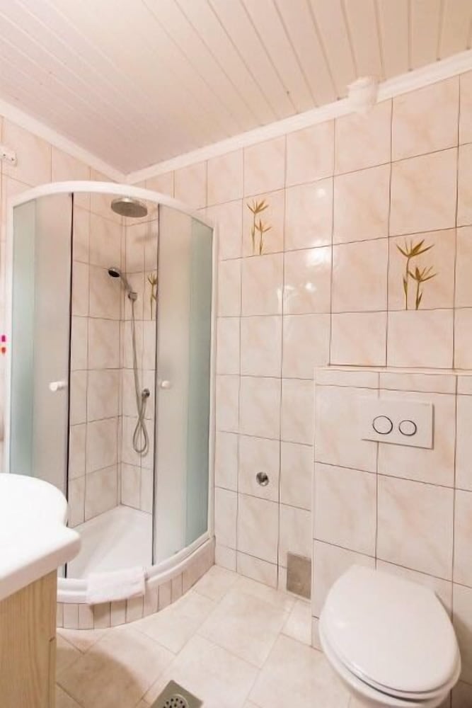 Фото Hotel Omorika