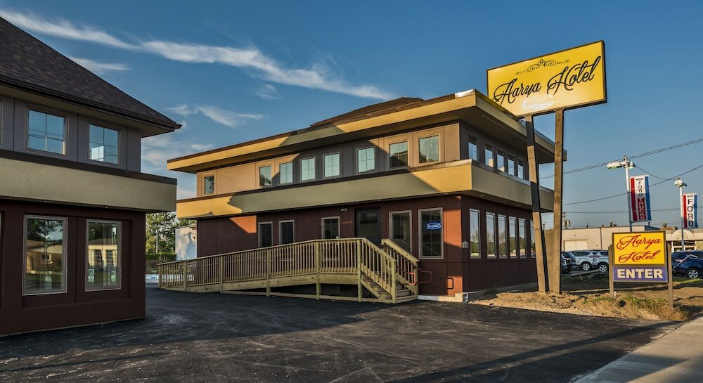 Фото AArya Hotel by Niagara Fashion Outlets