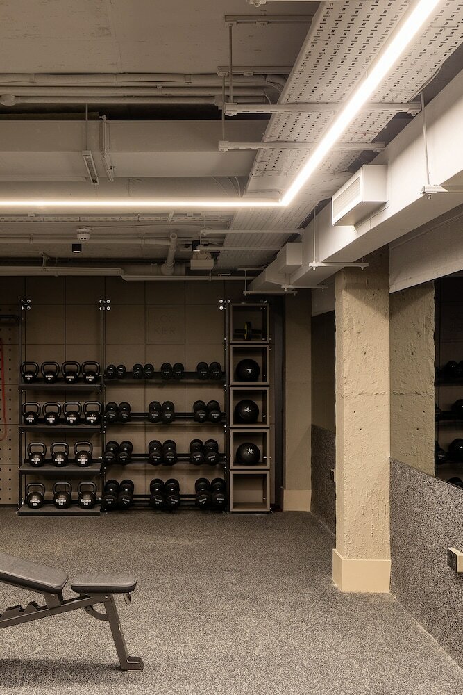 Фото Locke At Broken Wharf