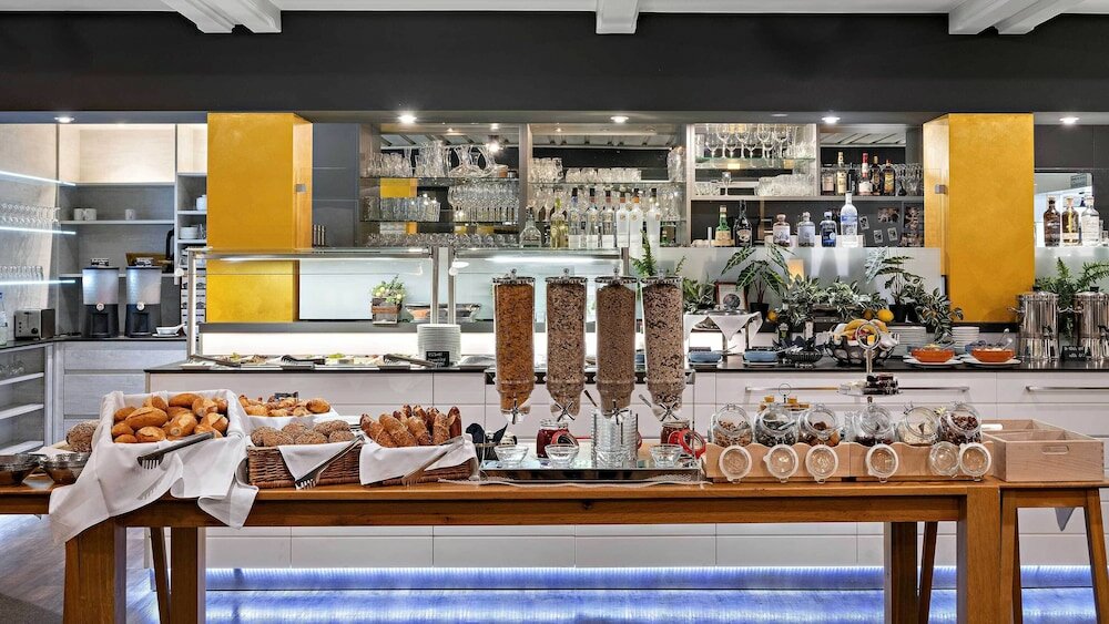 Фото Hotel Central Hof