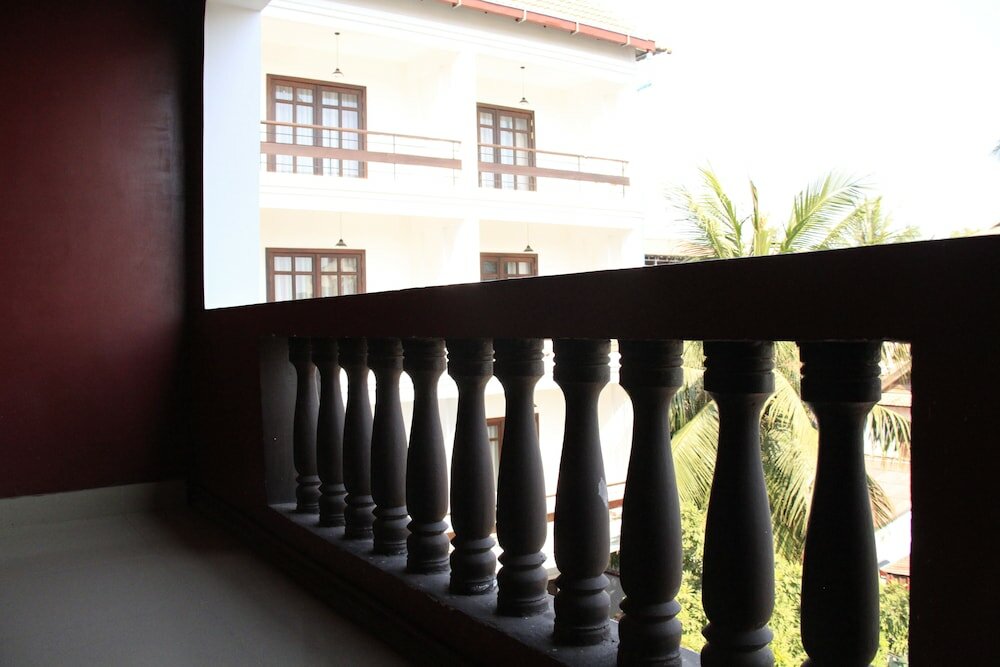 Фото Mekong Angkor Palace Hotel