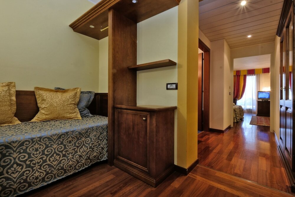 Фото Hotel Villa Madrina