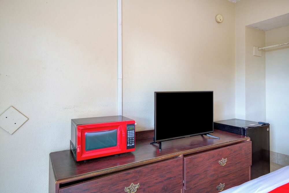 Фото Oyo Hotel Douglas Ga Us 441