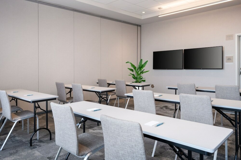 Фото Element San Jose Airport