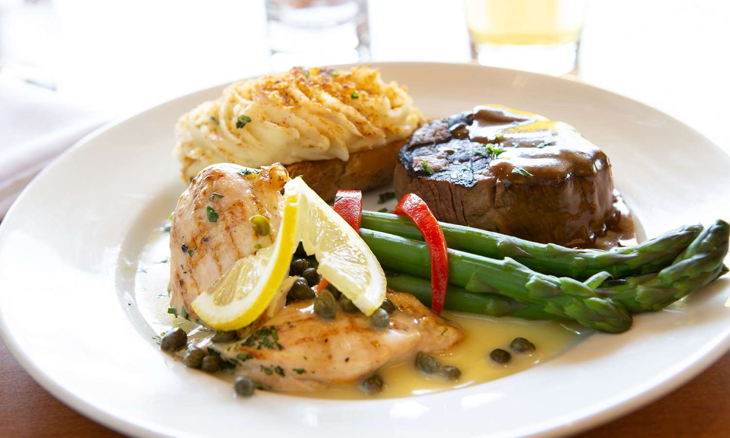 Фото Hilton Chicago/Northbrook