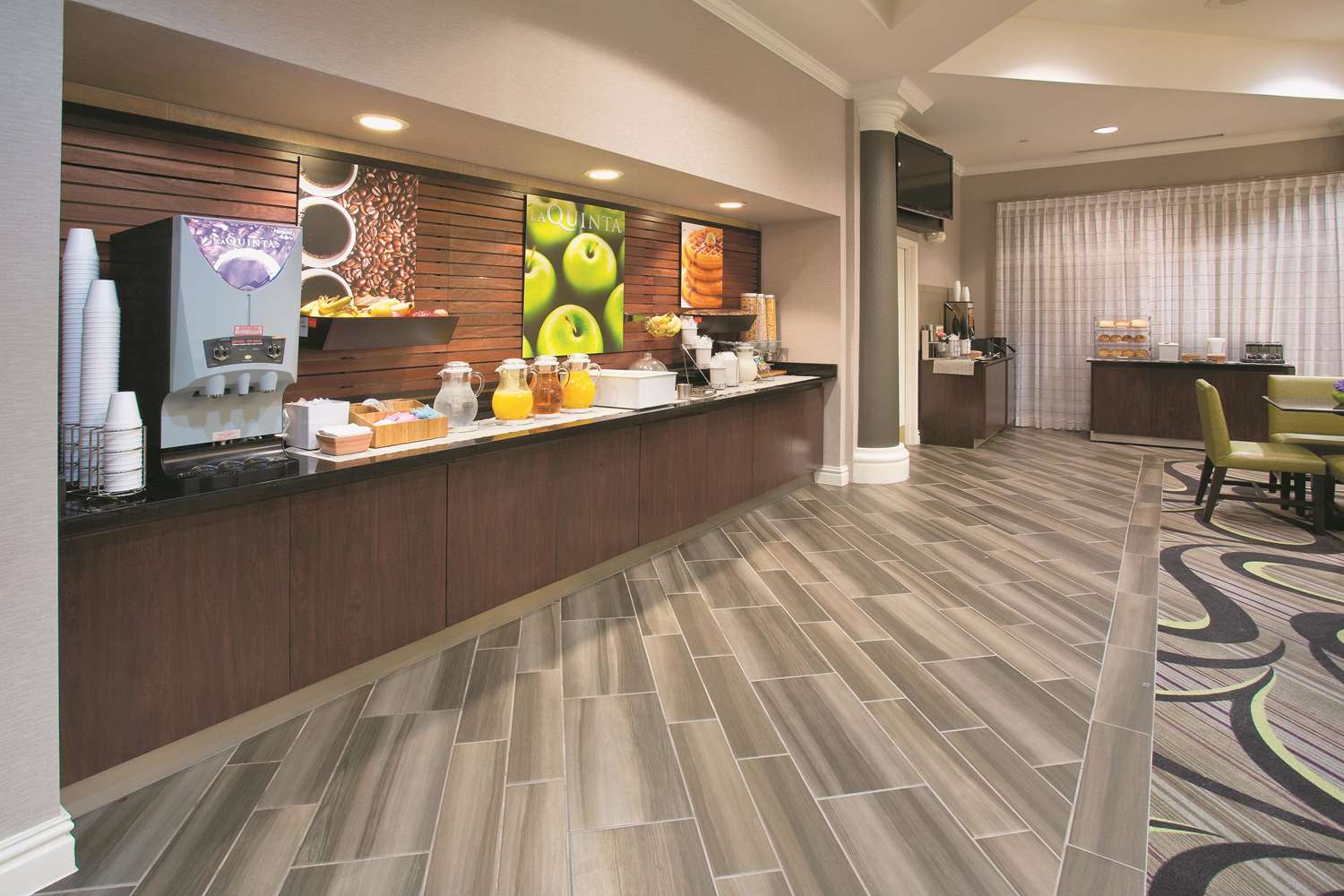 Фото La Quinta Inn & Suites by Wyndham Mesa Superstition Springs