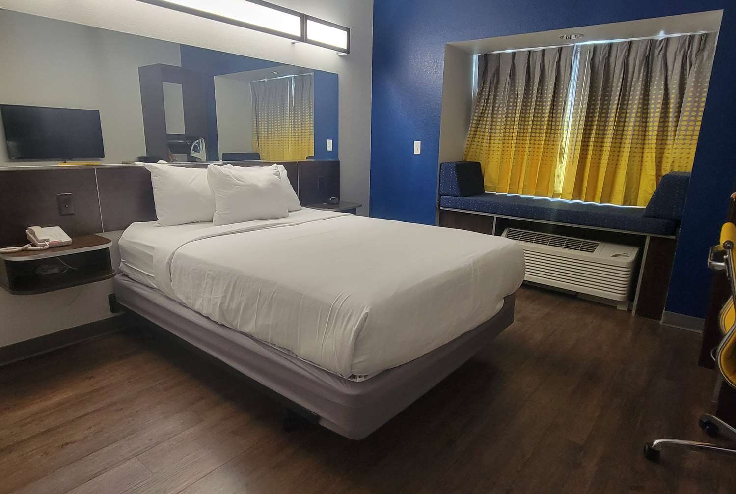 Фото Microtel Inn & Suites by Wyndham Council Bluffs/Omaha