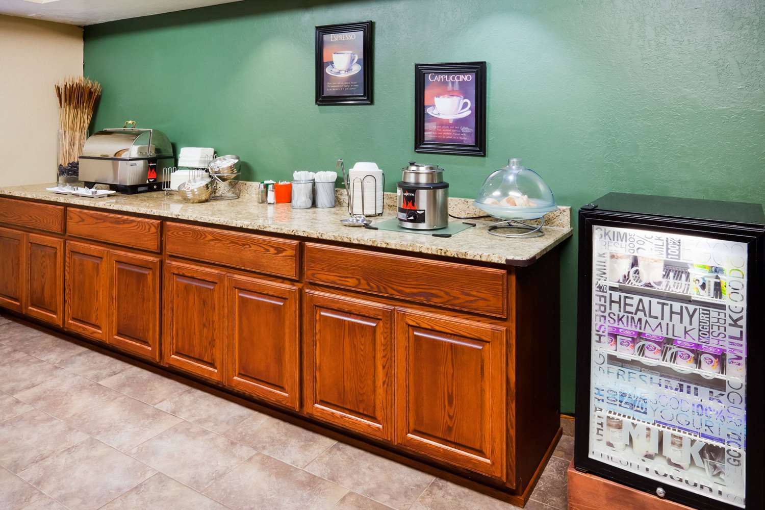 Фото AmericInn by Wyndham Ironwood