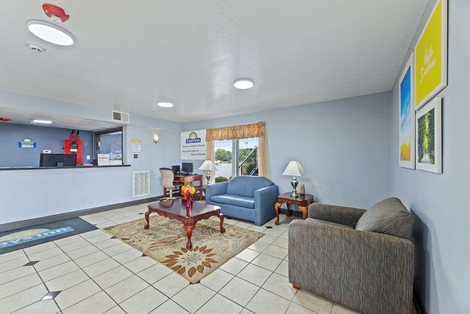 Фото Days Inn by Wyndham McKinney