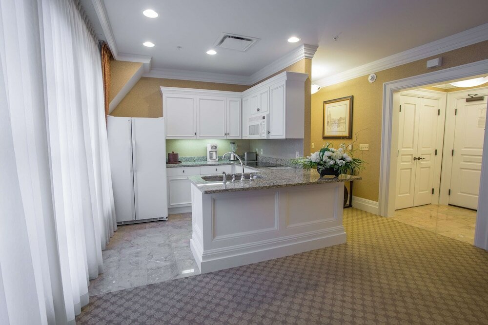 Фото Royal Park Hotel