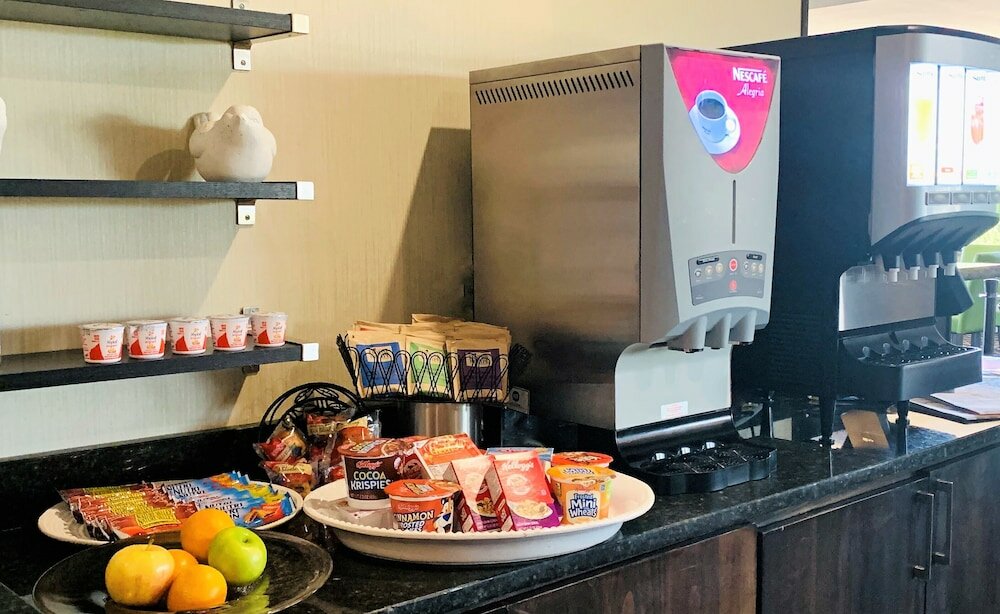 Фото Radisson Hotel Colorado Springs Airport