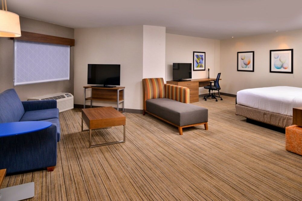 Фото Holiday Inn Express Walnut Creek, an Ihg Hotel