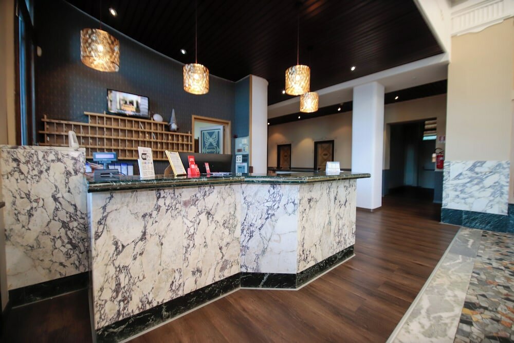 Фото Pràcatinat Hotel & Restaurant