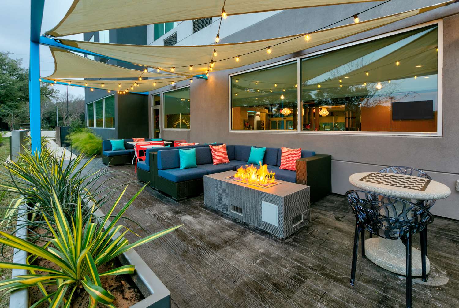 Фото отеля 2