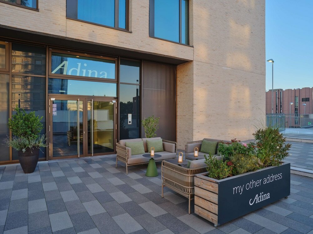 Фото Adina Apartment Hotel Cologne