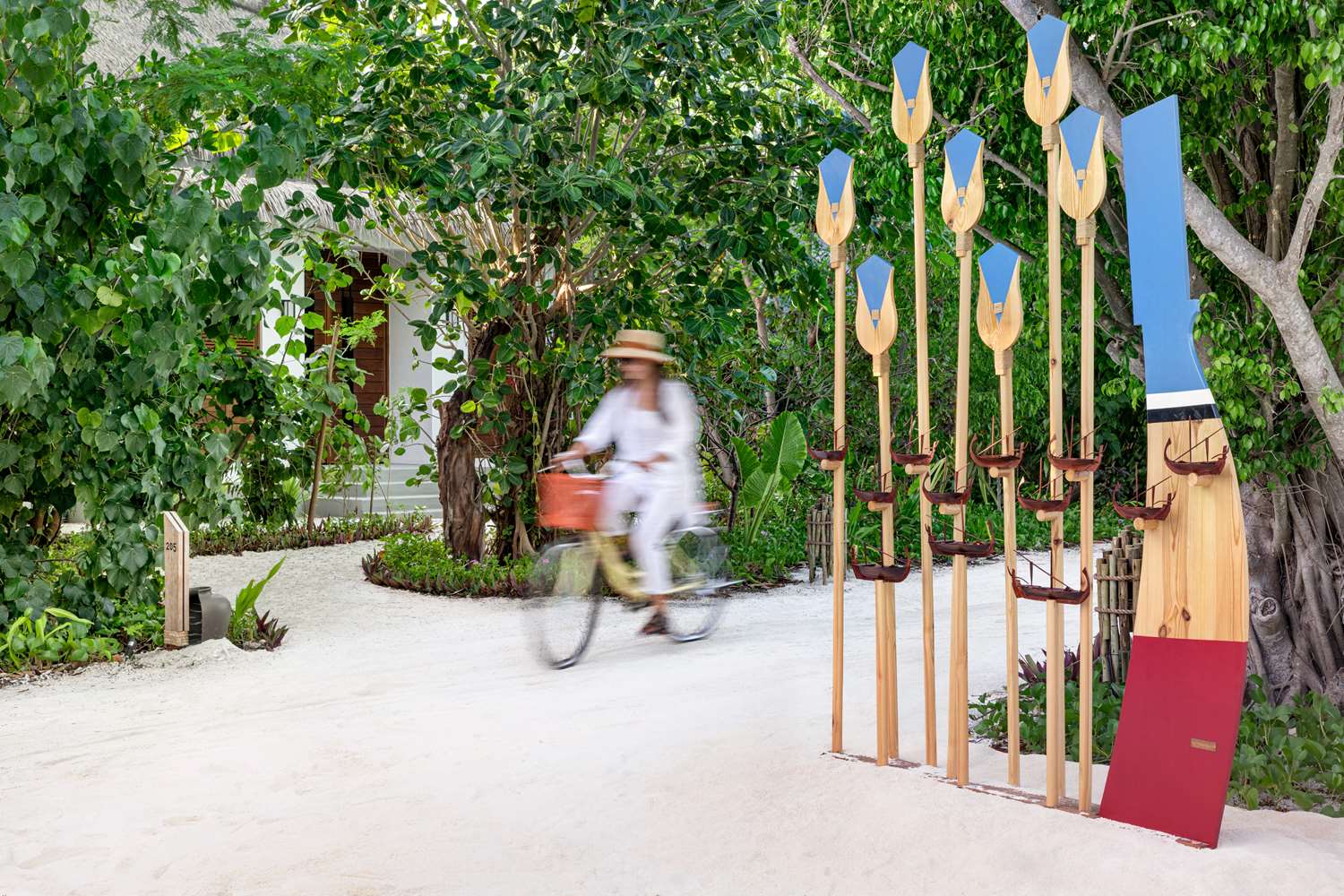 Фото Hilton Maldives Amingiri Resort & SPA