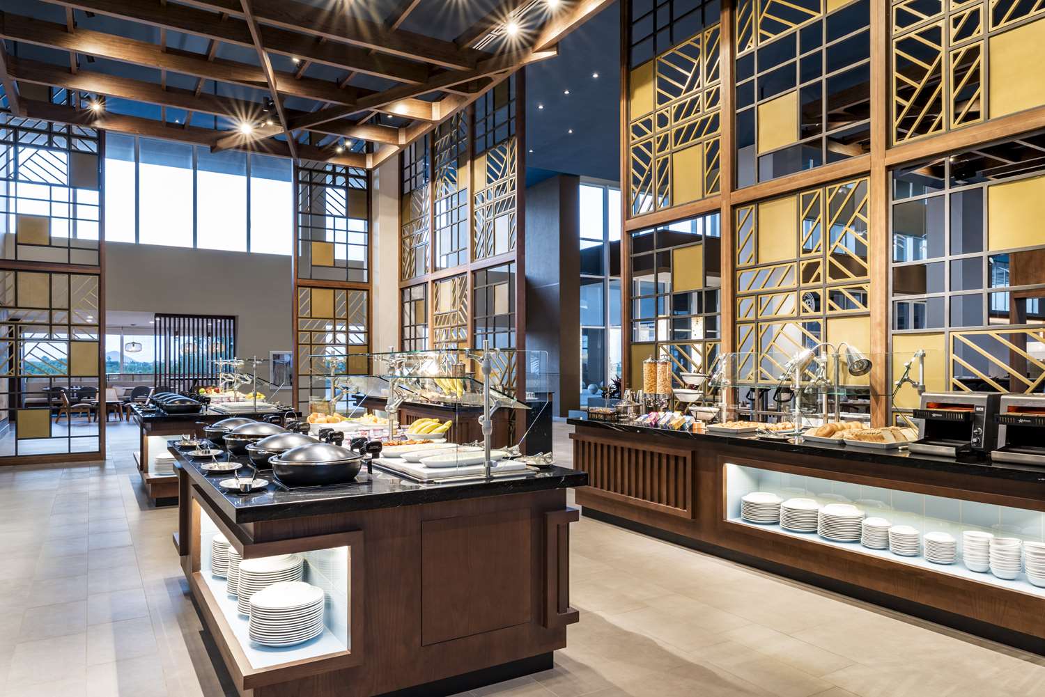 Фото Embassy Suites by Hilton Aruba Resort