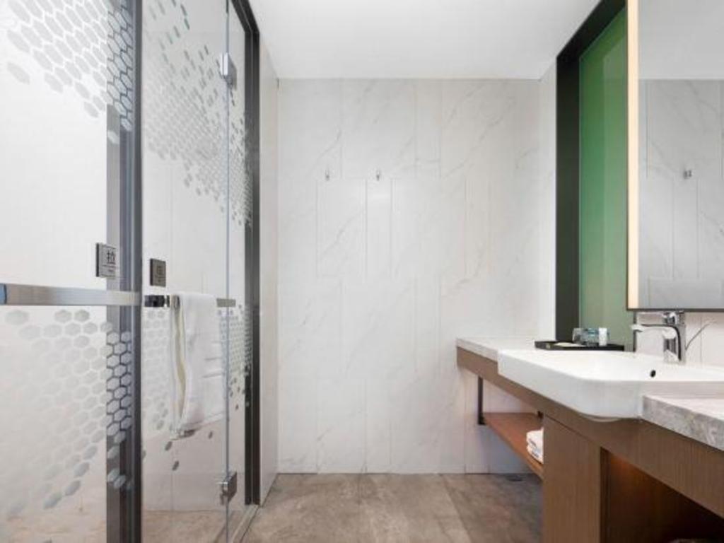 Фото Hampton by Hilton Chengde Mountain Resort