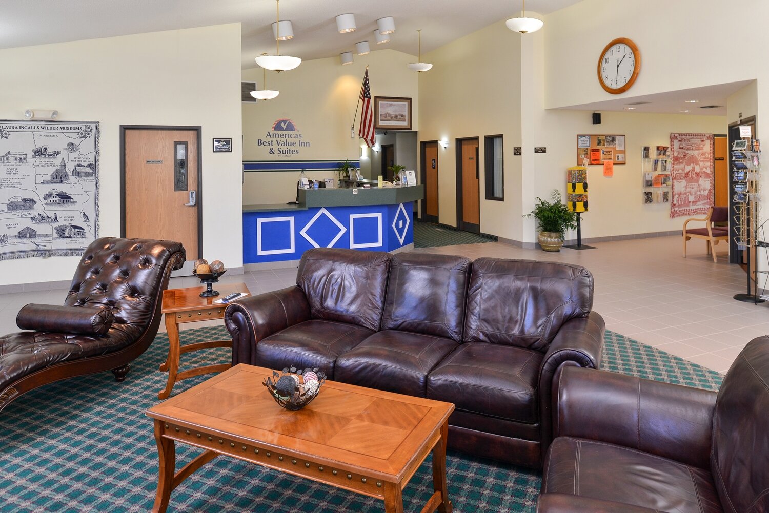 Фото Americas Best Value Inn & Suites Spring Valley