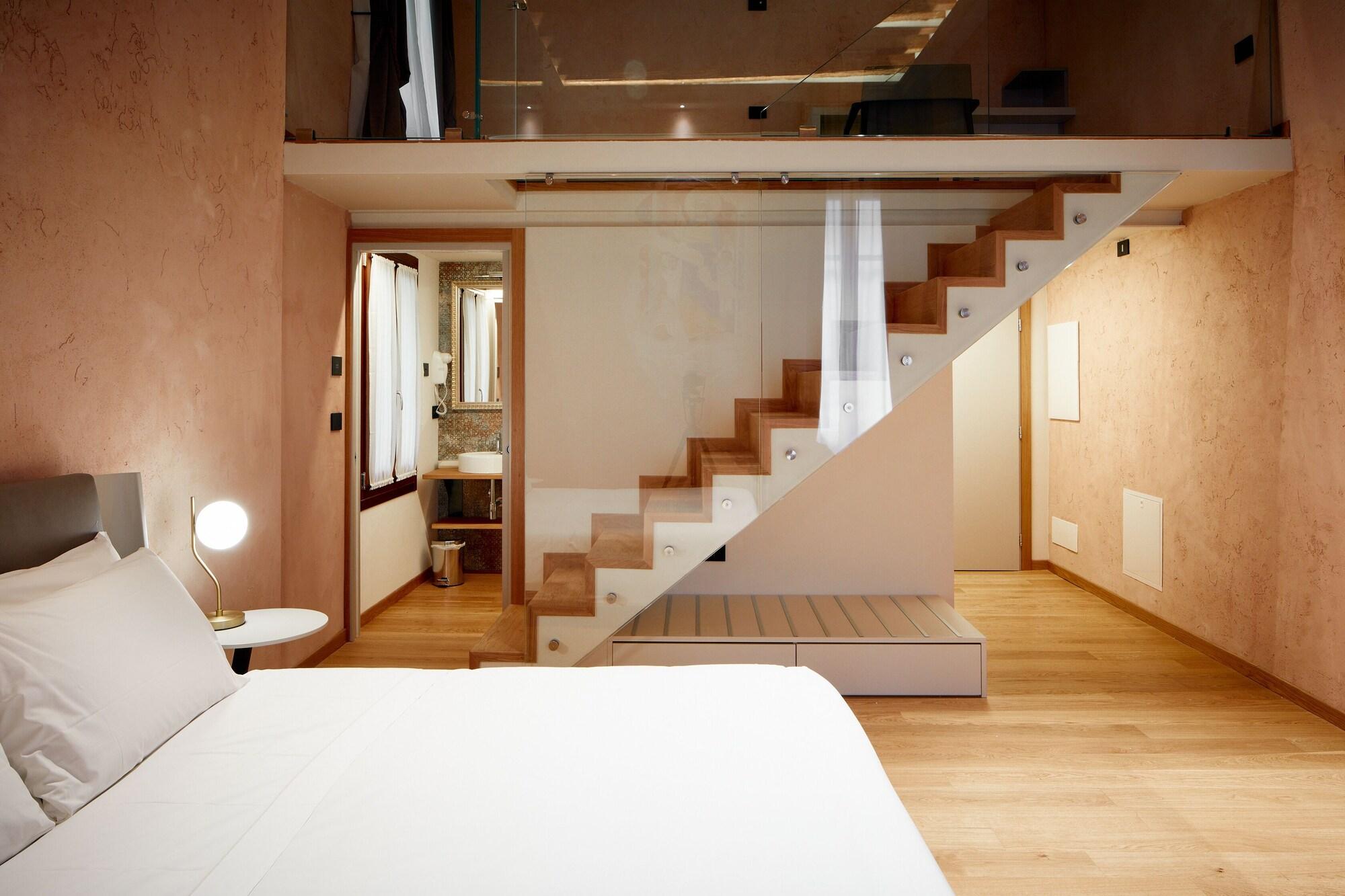 Фото Ca' dei Proverbi Suites