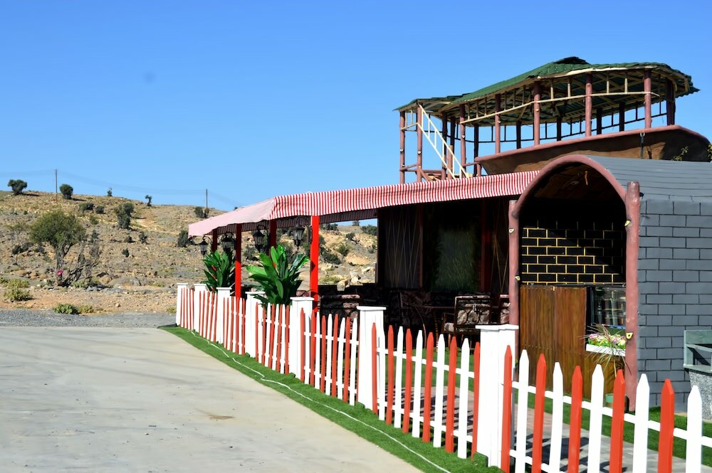 Фото Jabal Al Akhdar Grand Hotel