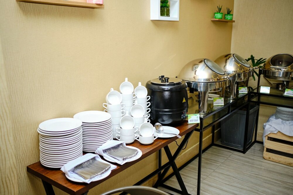 Фото Vivien's Hotel