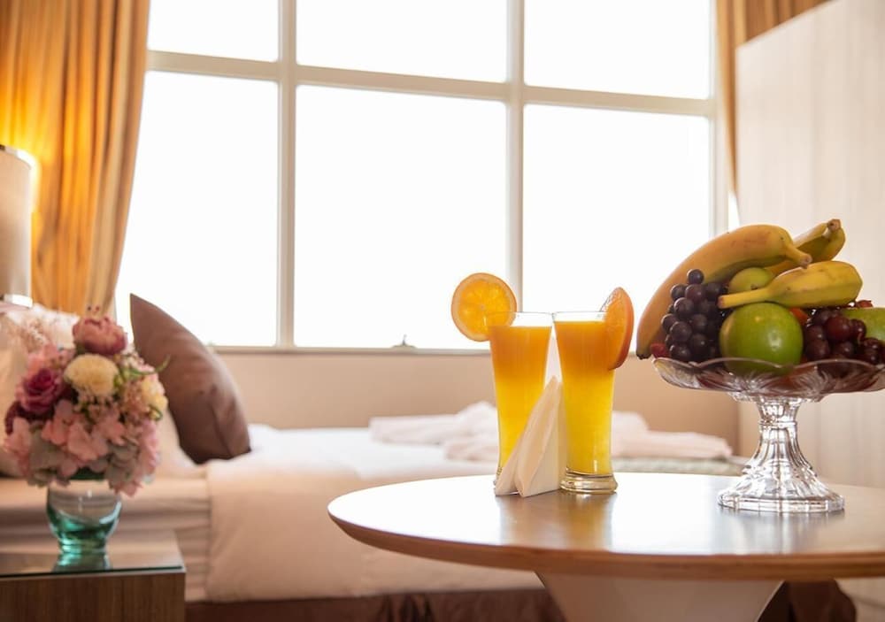 Фото Banan Hotel Suite