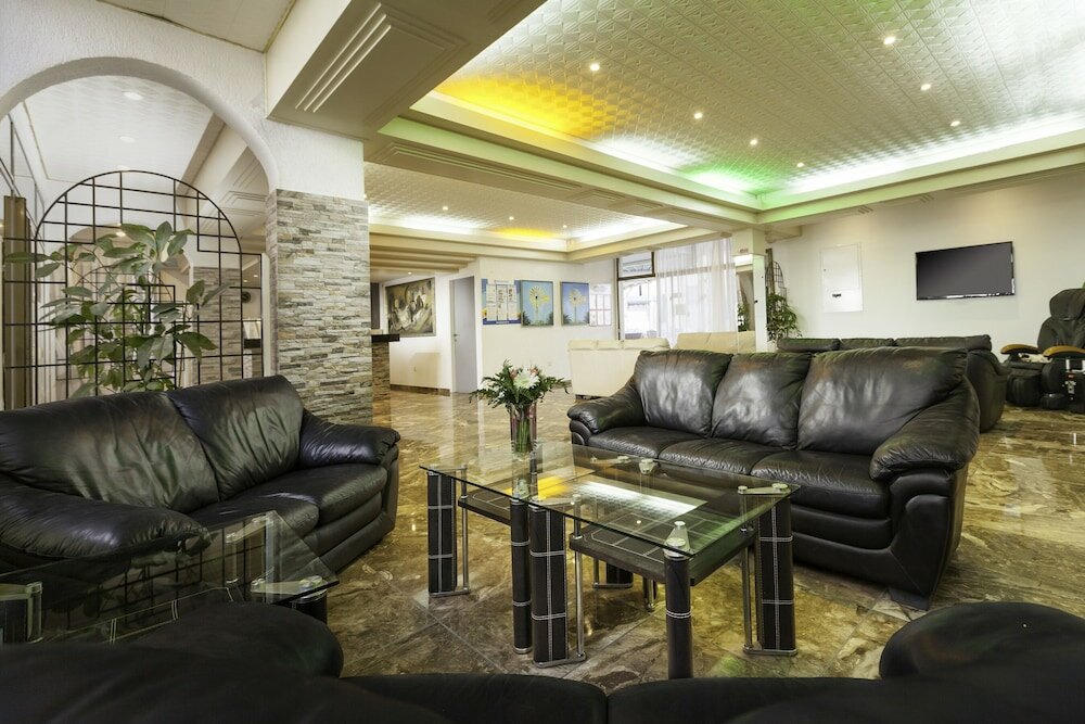 Фото Penelope Beach Hotel Apts