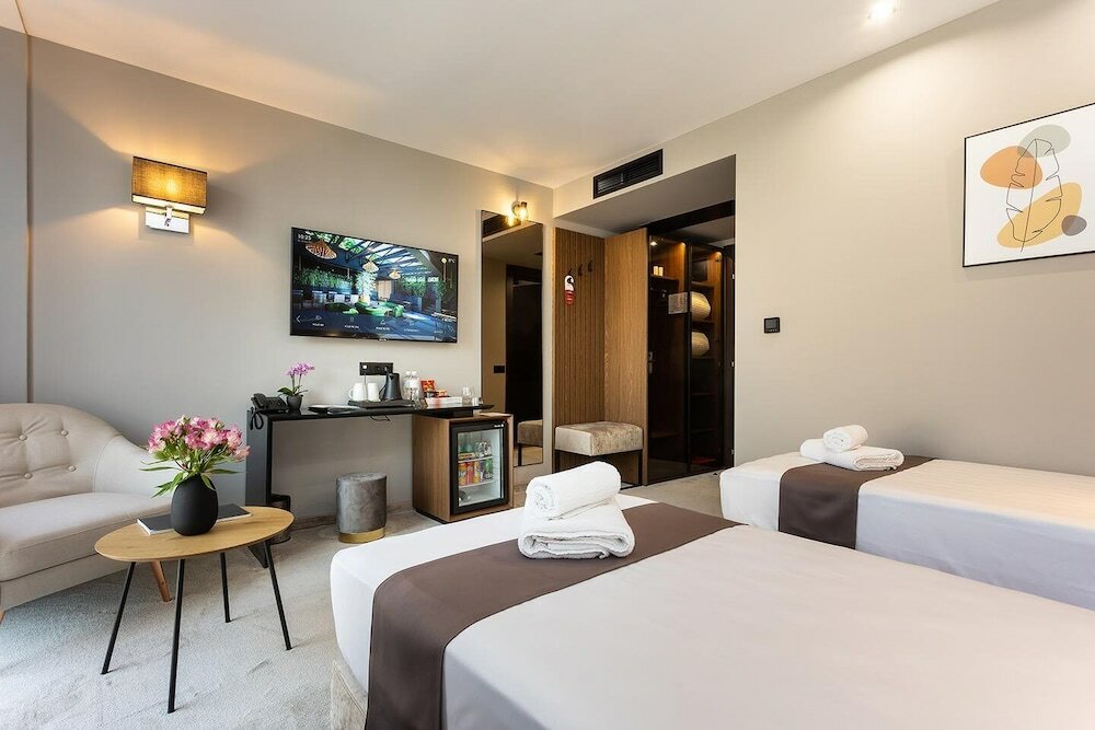 Фото Abrazo Sofia Hotel by HMG