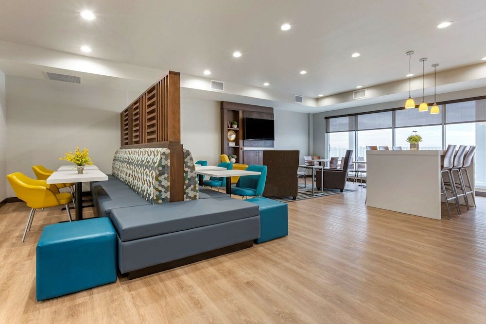 Фото MainStay Suites