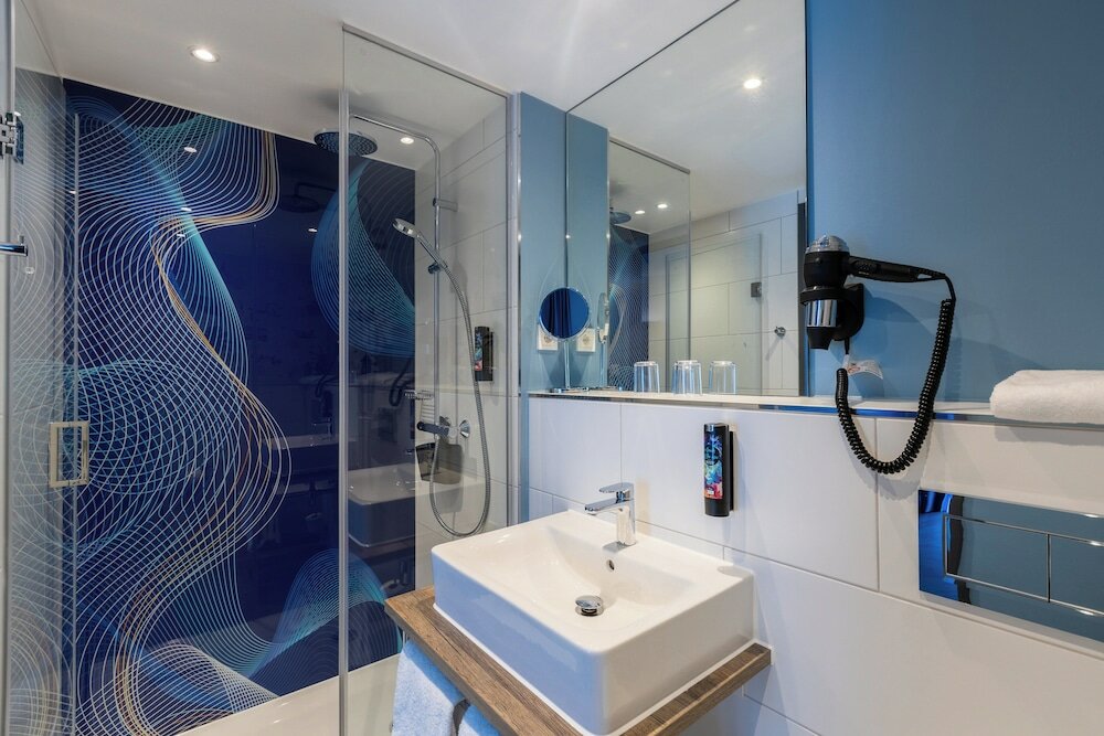 Фото Holiday Inn – the niu, Wave Karlsruhe City Park