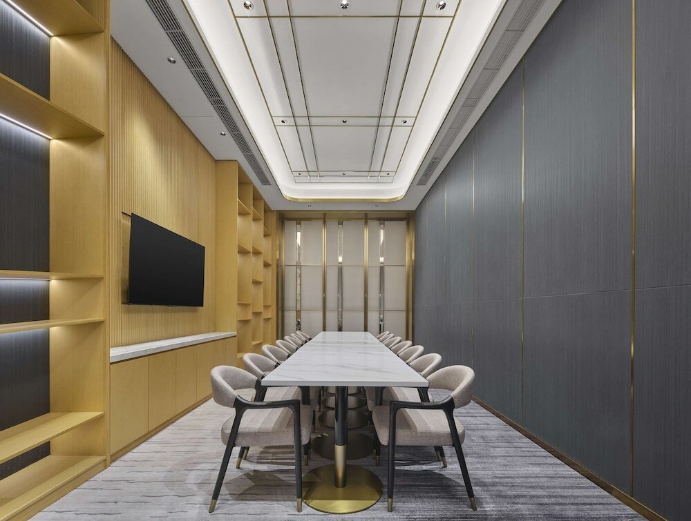 Фото Hilton Garden Inn Kunming Dianchi