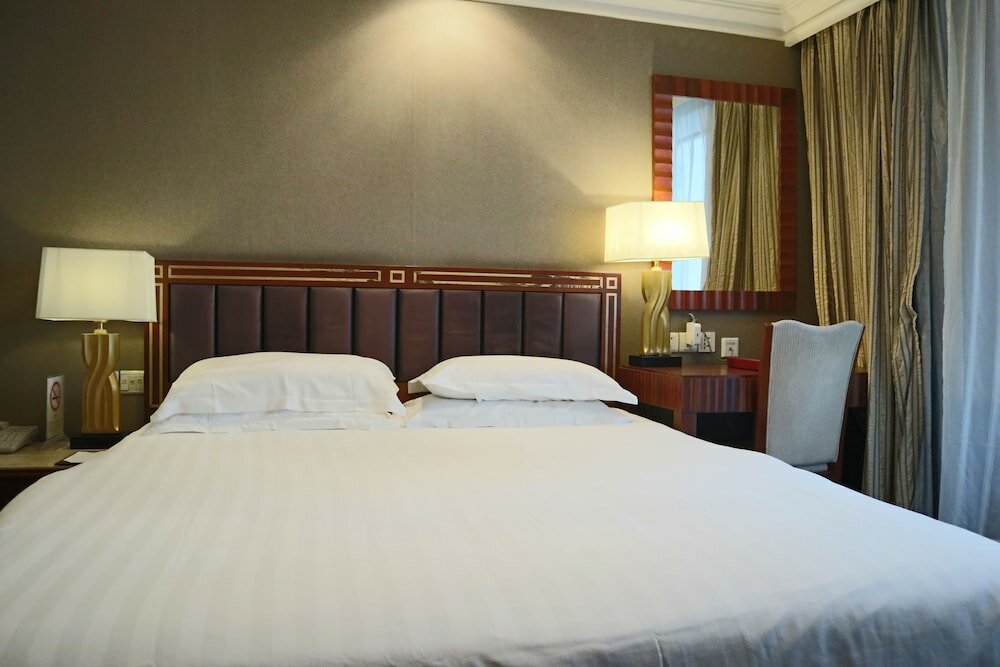 Фото Everbright Convention & Exhibition Centre Hotel