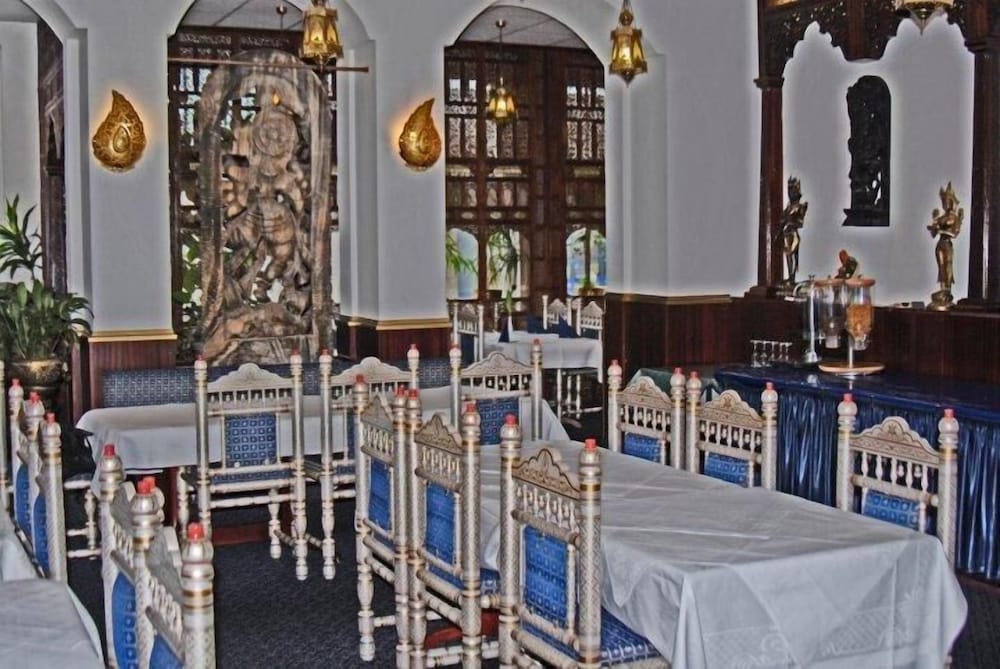 Фото Hotel Starkenburger Hof