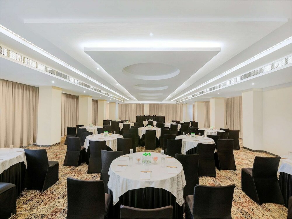 Фото Hrj Sarovar Portico Indore