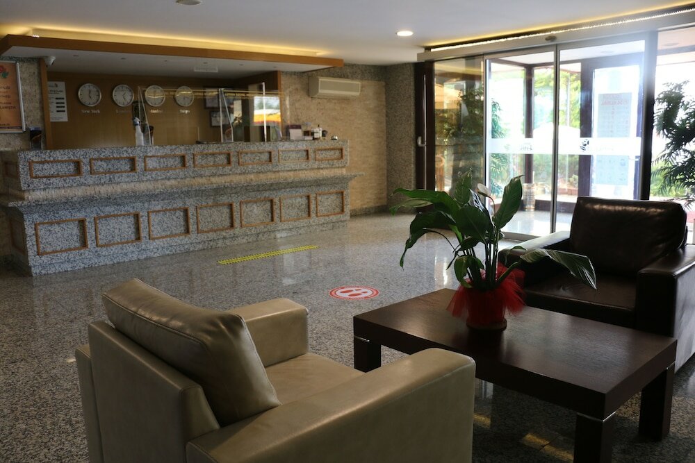 Фото Hotel Lazlakar