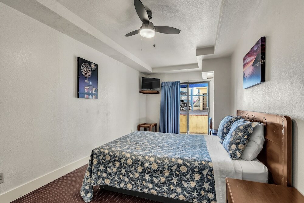 Фото Seaport Village Inn Avalon