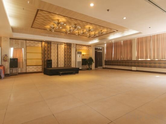 Фото RedDoorz Plus near Uv Mandaue Cebu