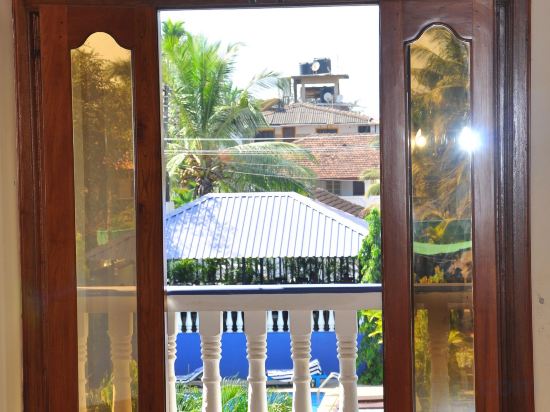 Фото Mayflower Beach Resort