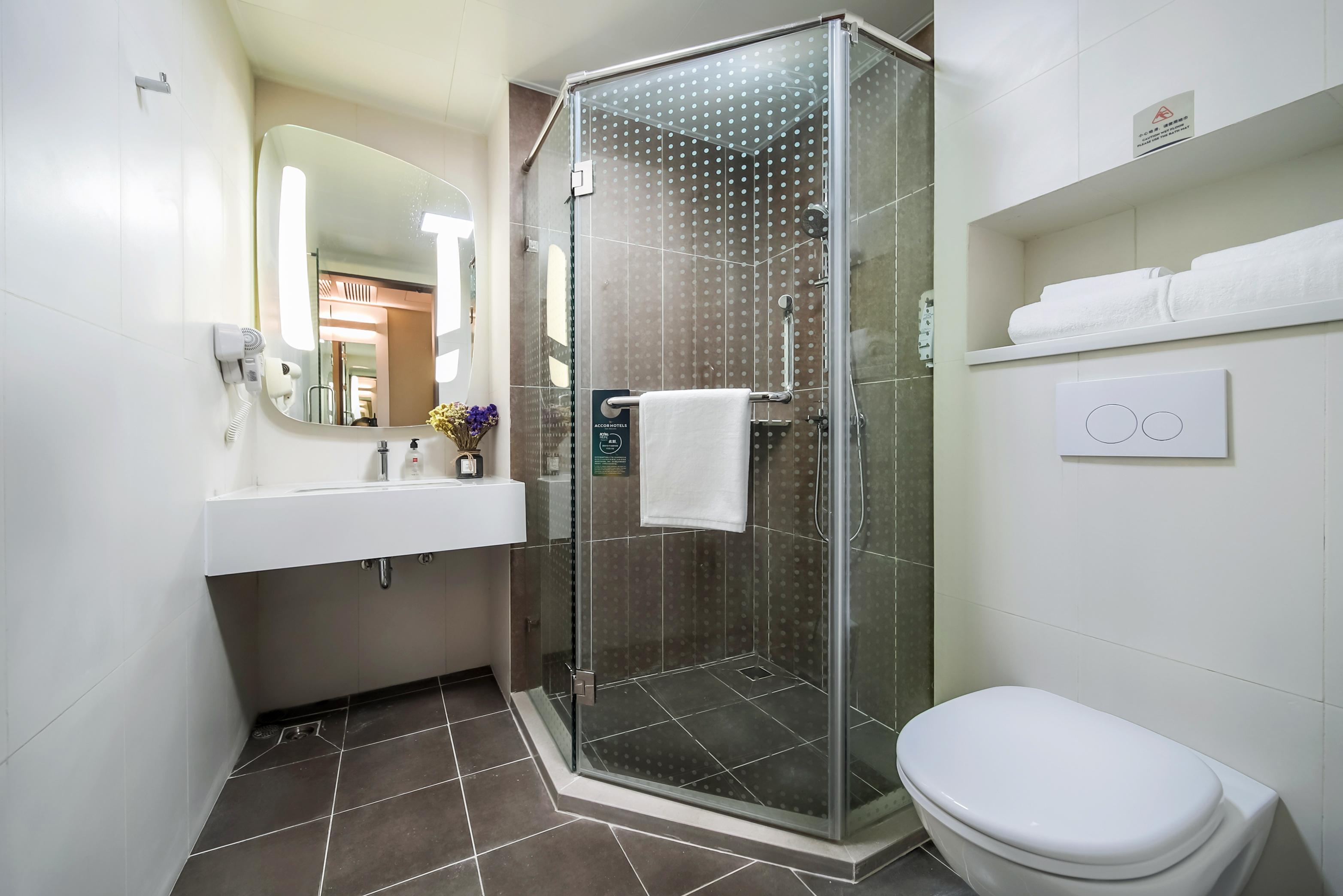 Фото Ibis Nanjing South Railway Station North Square Hotel