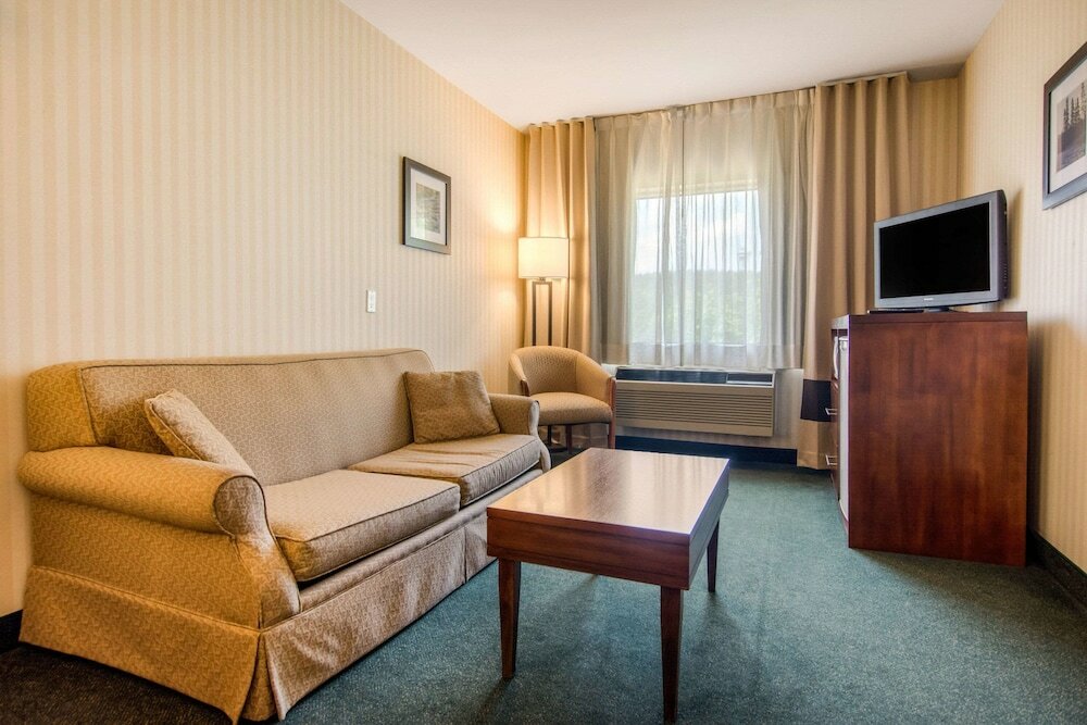 Фото Comfort Inn & Suites Shawinigan