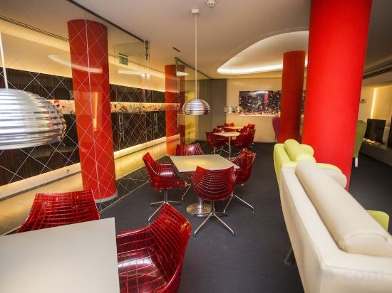 Фото Hotel Oasis Plaza