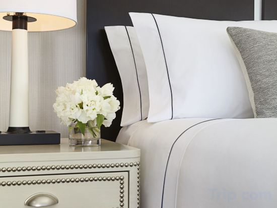 Фото The Gregorian Hotel