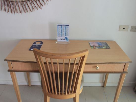 Фото Wild Orchid Beach Resort