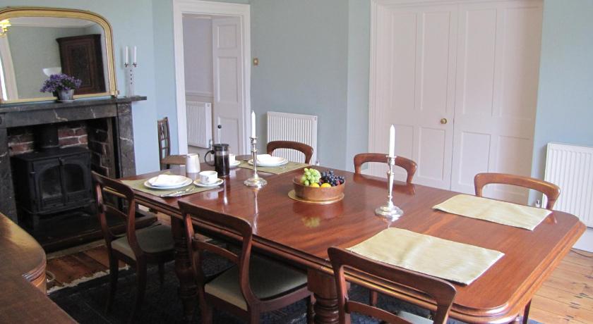 Фото Old Vicarage