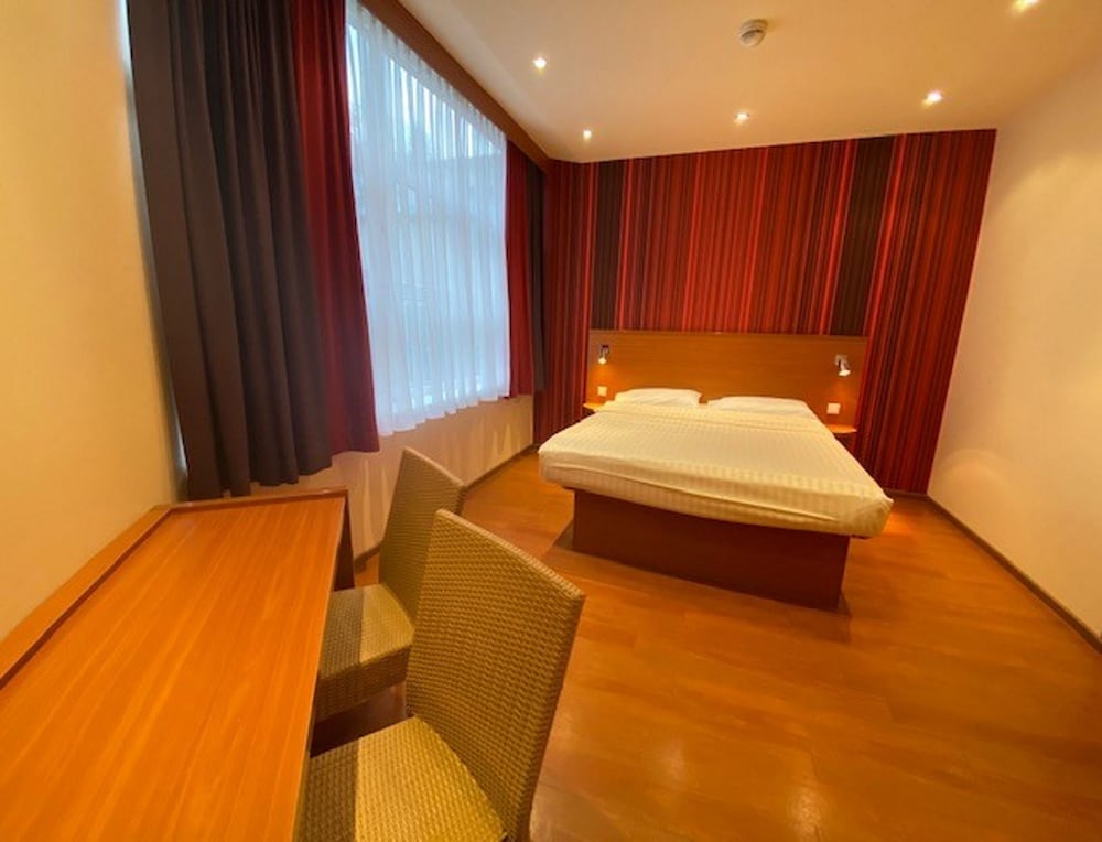 Фото Leonardo Hotel Salzburg City Center