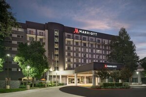 Гостиница Visalia Marriott at the Convention Center