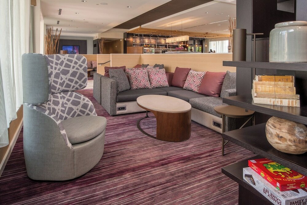 Фото Courtyard Fairfax Fair Oaks