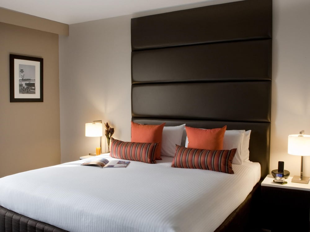 Фото Novotel Sydney International Airport Hotel