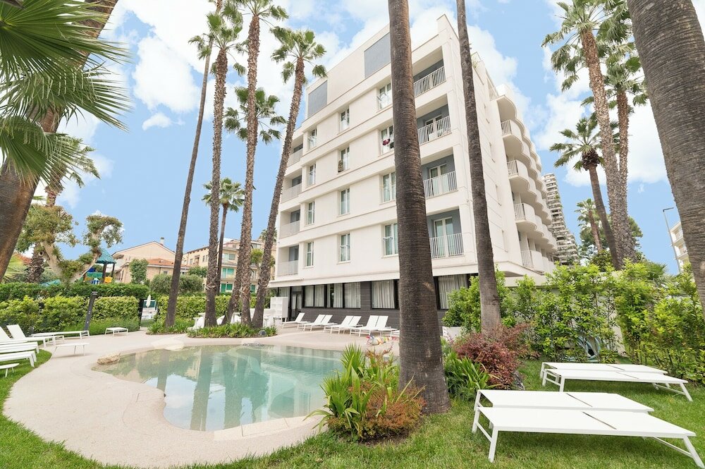 Фото Hotel Relax